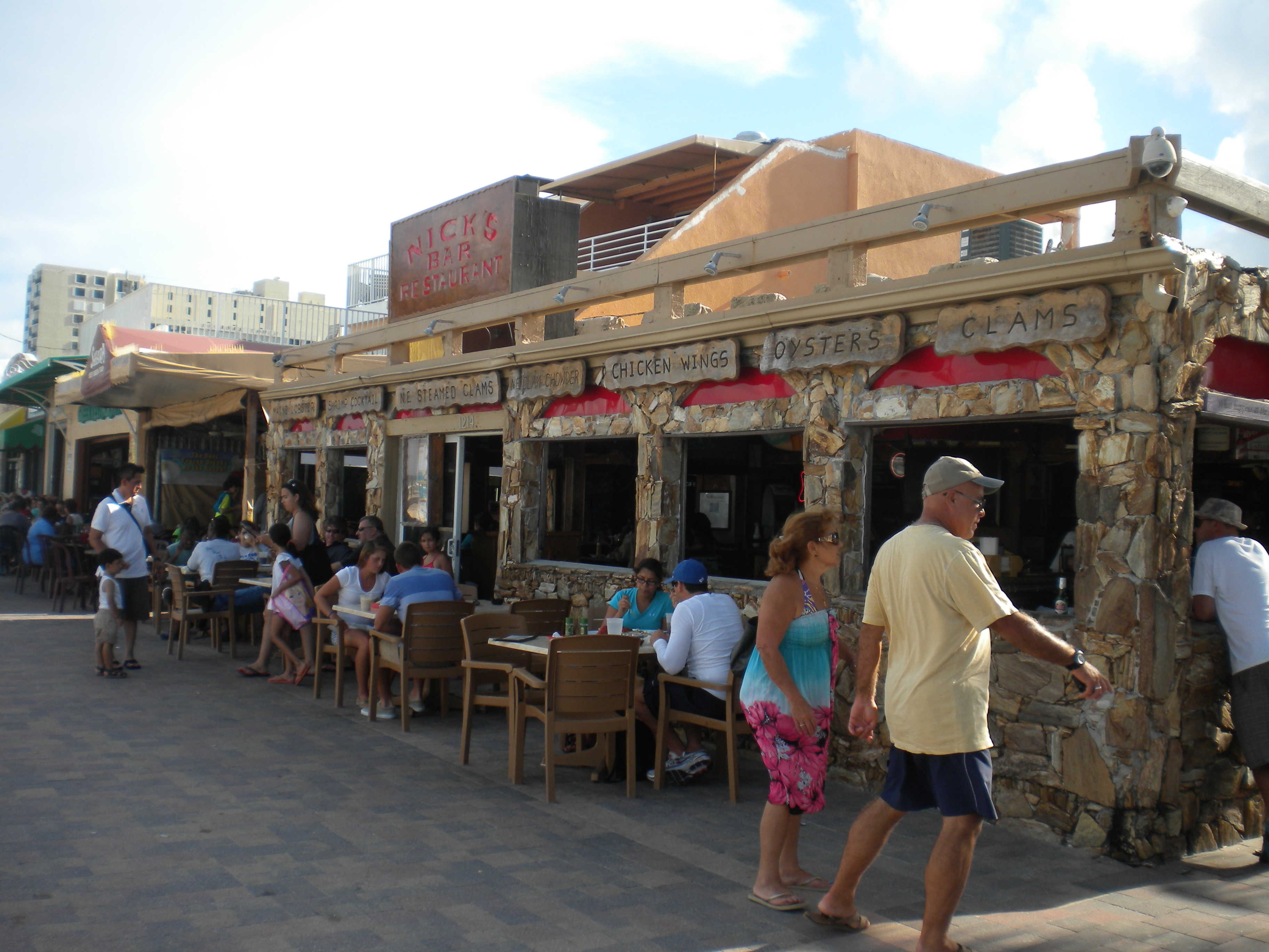 hollywood beach boarwalk
