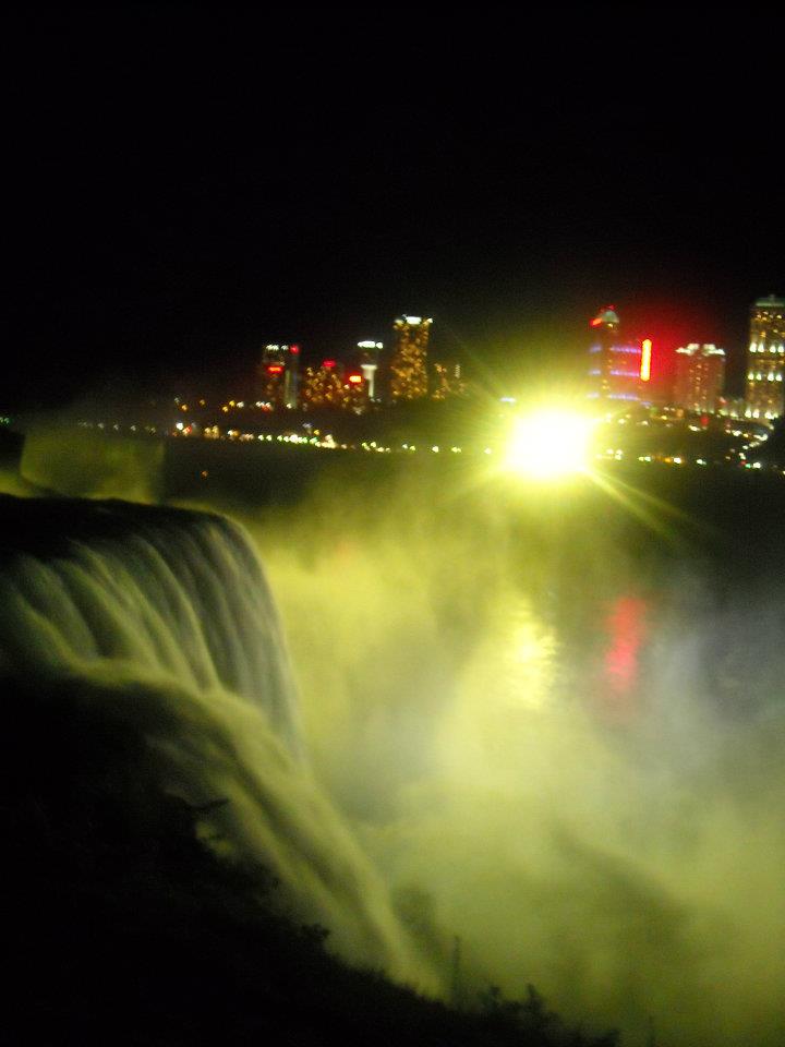 chutes du niagara nuit 
