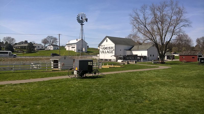 amish village