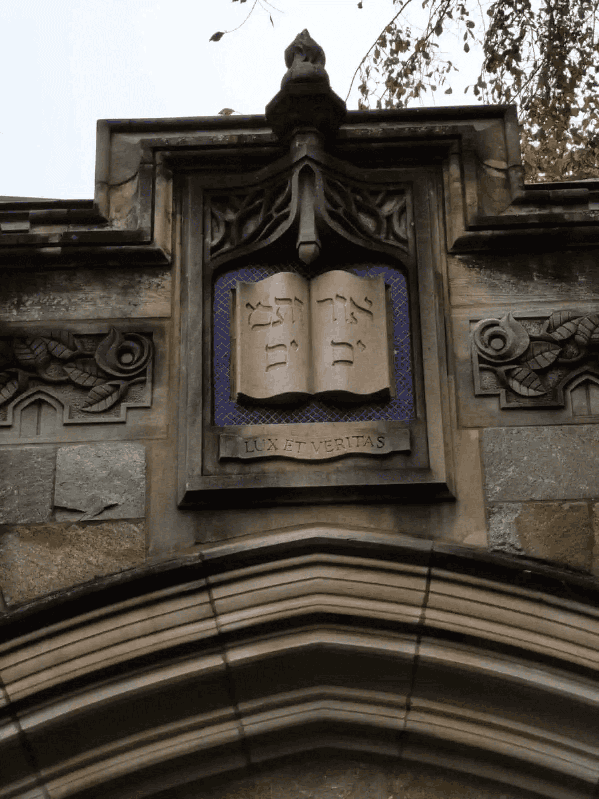 Lux et veritas devise université Yale